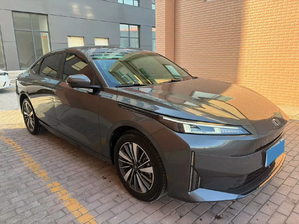 2024 ChangAn QiYuan A05 1.5L 110HP L4 E-CVT PHEV 9.07KWH,autocango,china used car exporter,china ev exporter,chinese used car exporter,chinese used ev exporter