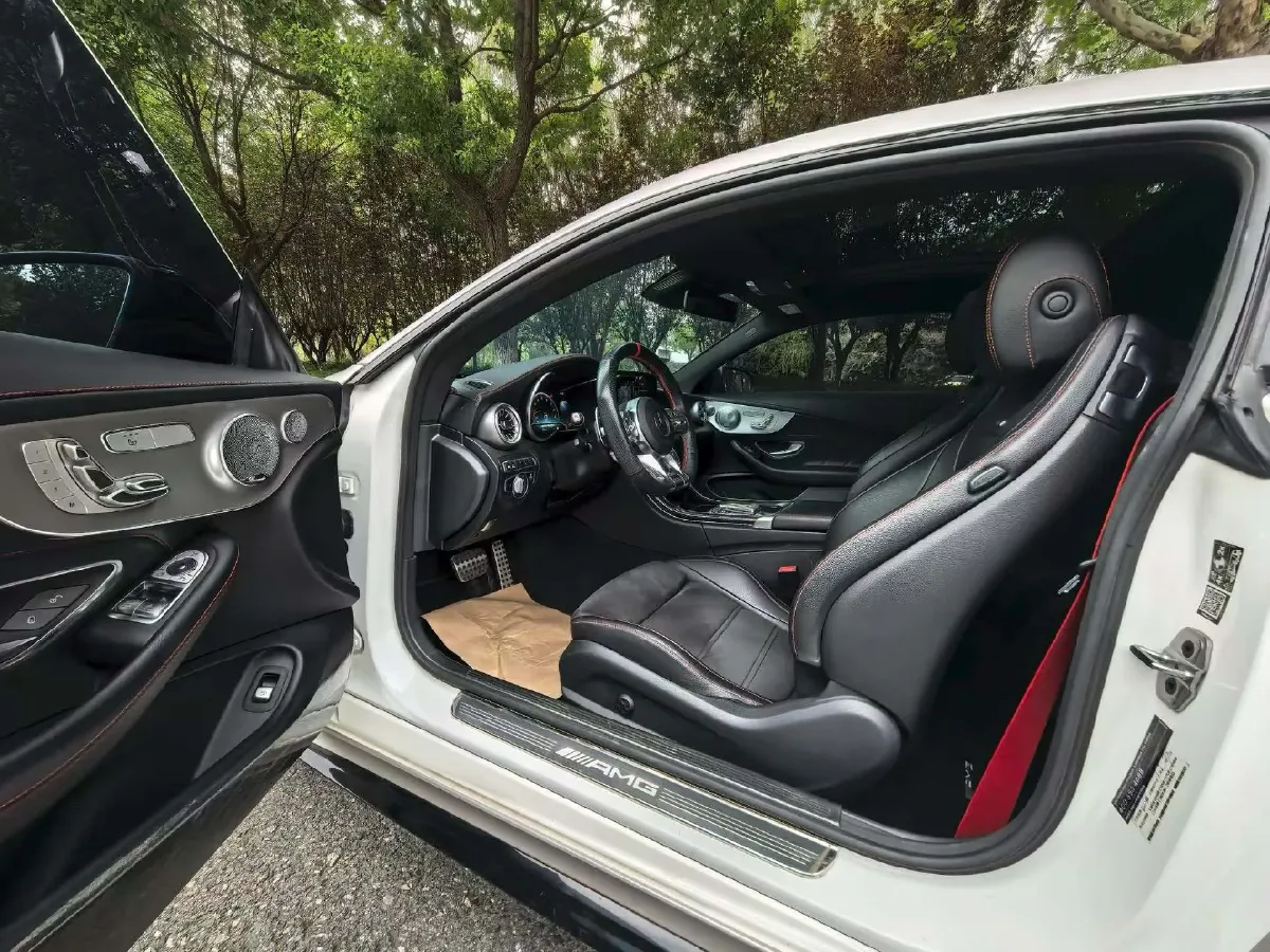 2019 Mercedes-Benz C AMG 3.0T 390HP V6 9AT,autocango,china used car exporter,china ev exporter,chinese used car exporter,chinese used ev exporter