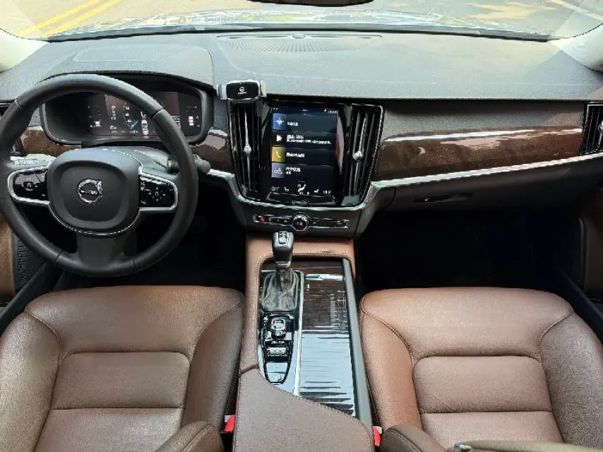 2018 Volvo S90 2.0T 254HP L4 8AT,autocango,china used car exporter,china ev exporter,chinese used car exporter,chinese used ev exporter