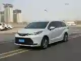 2023 Toyota Sienna 2.5L 189HP L4 E-CVT Hybrid