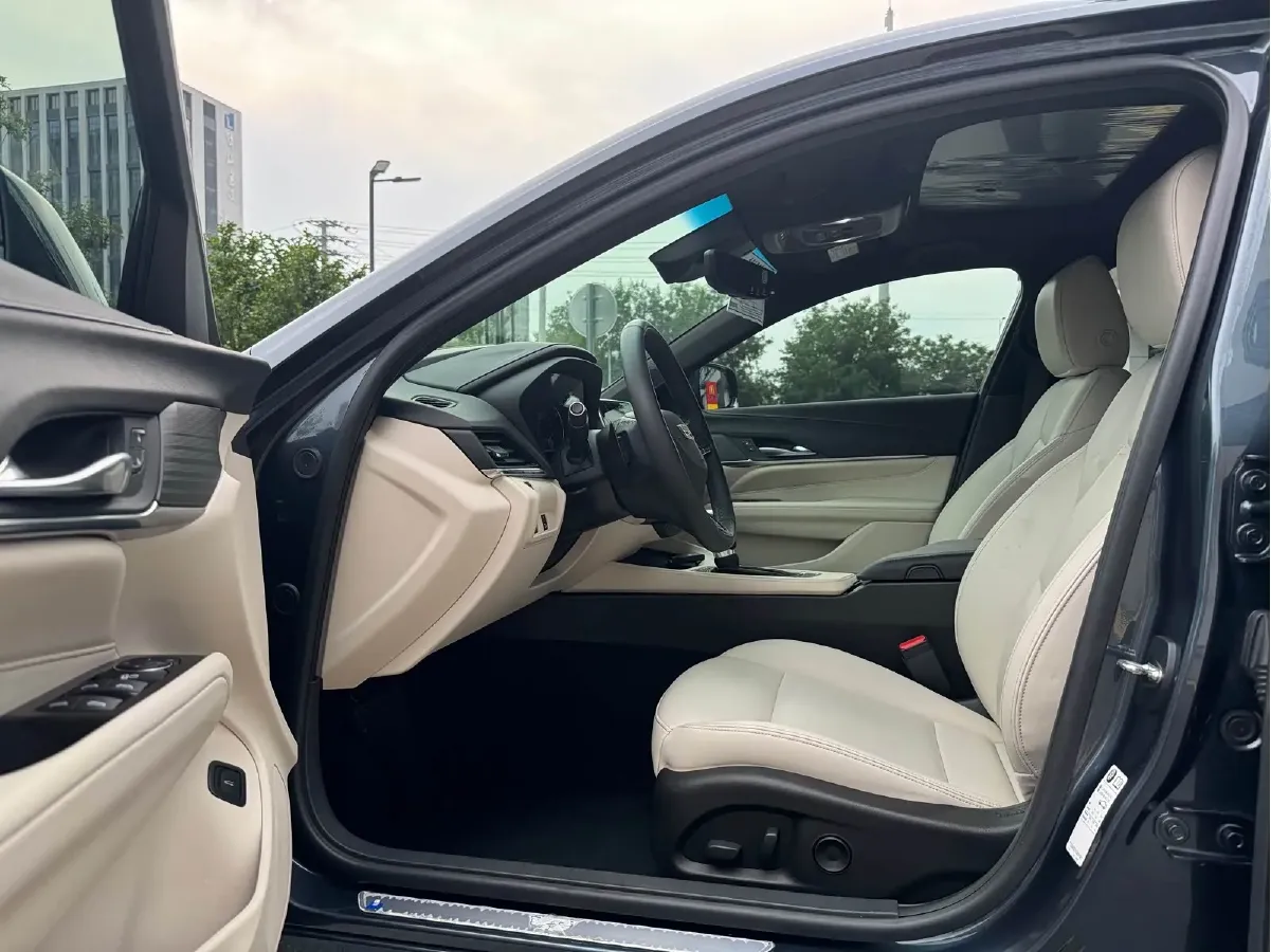 2020 Cadillac CT4 2.0T 237HP L4 8AT,autocango,china used car exporter,china ev exporter,chinese used car exporter,chinese used ev exporter