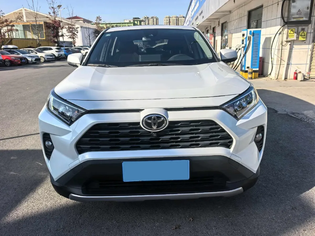 2021 Toyota RAV4 2.0L 171HP L4 CVT,autocango,china used car exporter,china ev exporter,chinese used car exporter,chinese used ev exporter