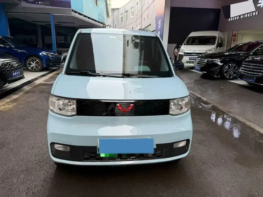2022 WuLing HongGuang MINI EV BEV 9KWH,autocango,china used car exporter,china ev exporter,chinese used car exporter,chinese used ev exporter