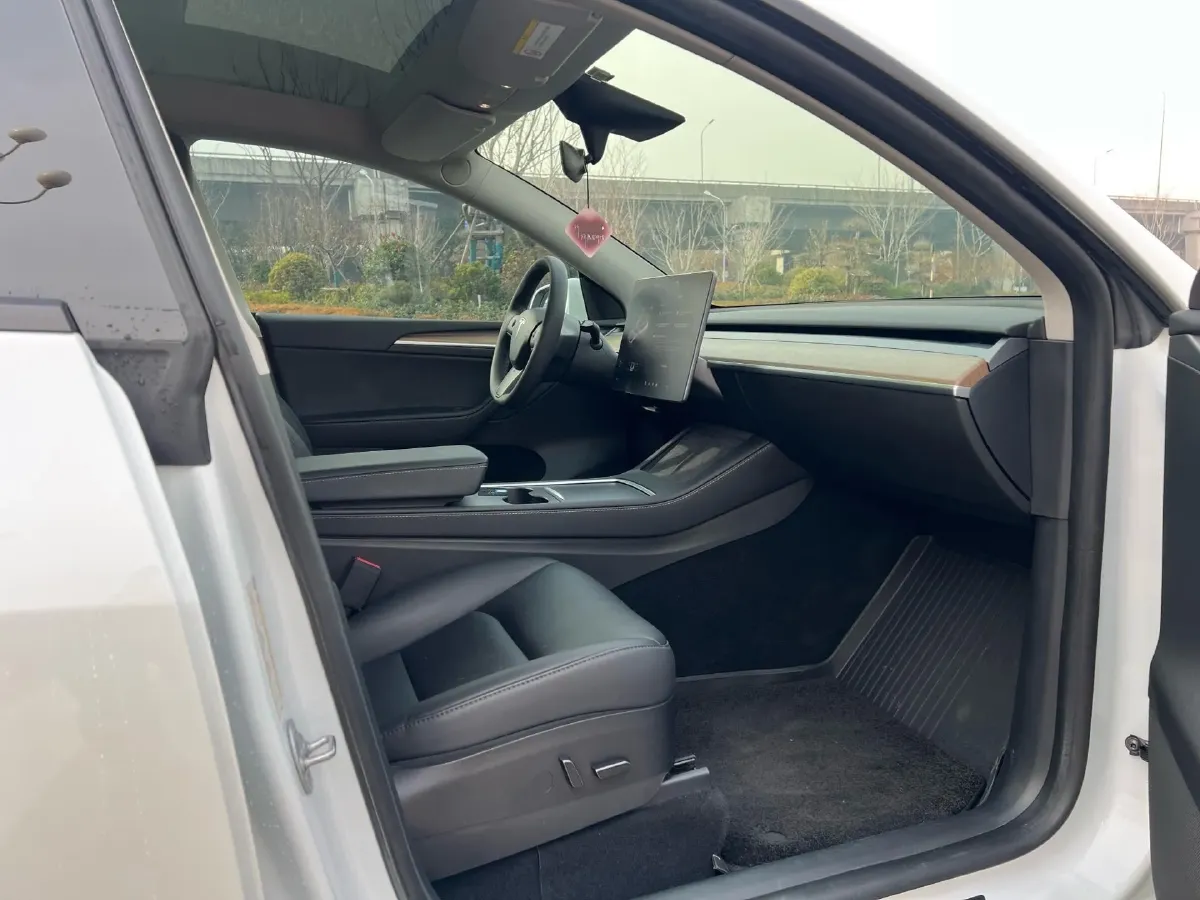 2022 Tesla Model Y BEV 60KWH,autocango,china used car exporter,china ev exporter,chinese used car exporter,chinese used ev exporter