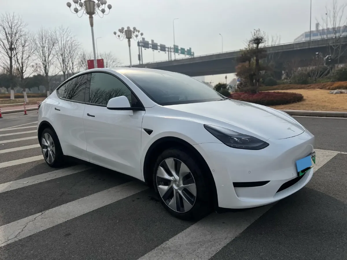2022 Tesla Model Y BEV 60KWH,autocango,china used car exporter,china ev exporter,chinese used car exporter,chinese used ev exporter