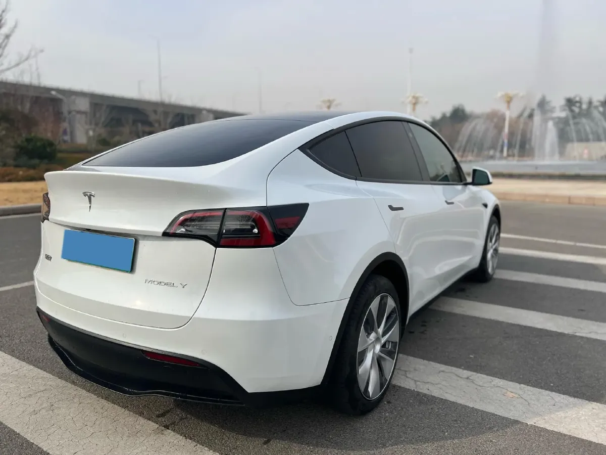 2022 Tesla Model Y BEV 60KWH,autocango,china used car exporter,china ev exporter,chinese used car exporter,chinese used ev exporter