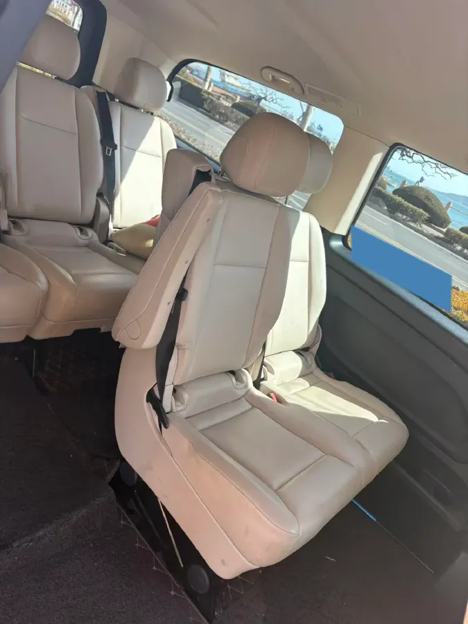 2021 Mercedes-Benz Vito 2.0T 211HP L4 9AT,autocango,china used car exporter,china ev exporter,chinese used car exporter,chinese used ev exporter