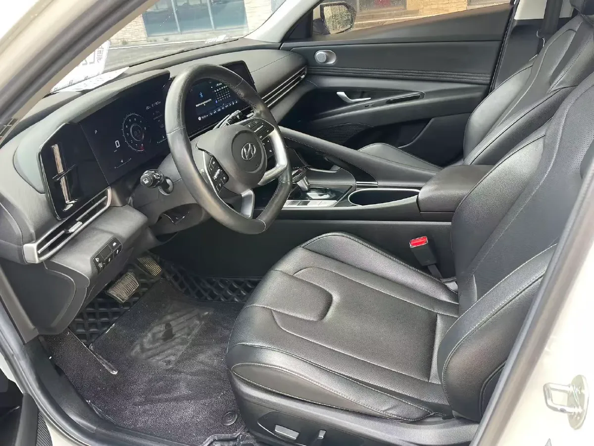 2021 Hyundai Elantra 1.5L 115HP L4 CVT,autocango,china used car exporter,china ev exporter,chinese used car exporter,chinese used ev exporter