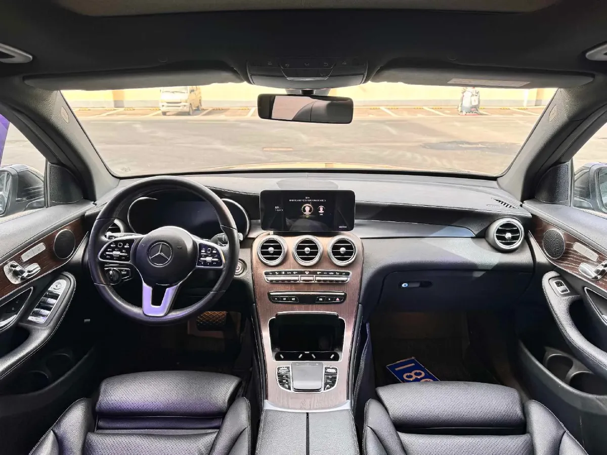 2021 Mercedes-Benz GLC Class 2.0T 197HP L4 9AT,autocango,china used car exporter,china ev exporter,chinese used car exporter,chinese used ev exporter