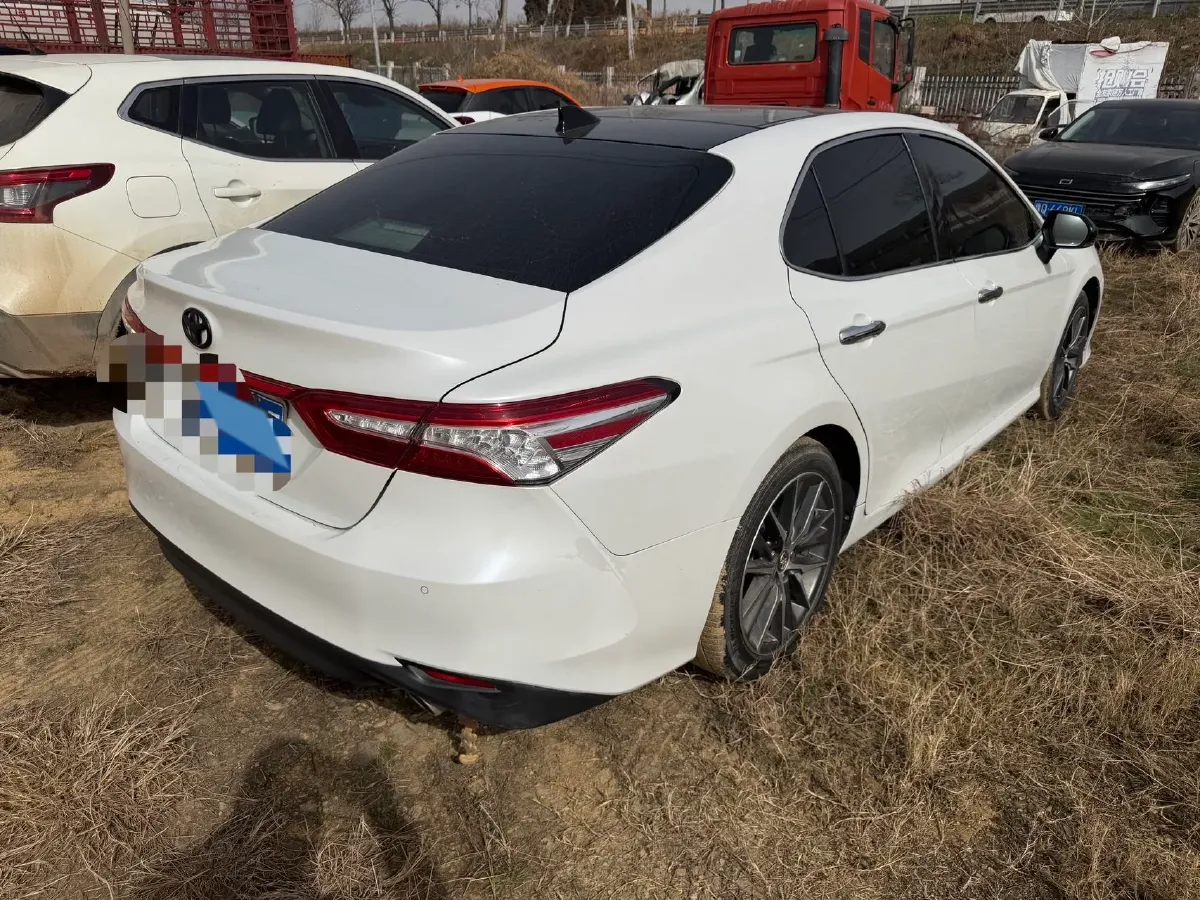 2021 Toyota Camry 2.5L 209HP L4 8AT,autocango,china used car exporter,china ev exporter,chinese used car exporter,chinese used ev exporter