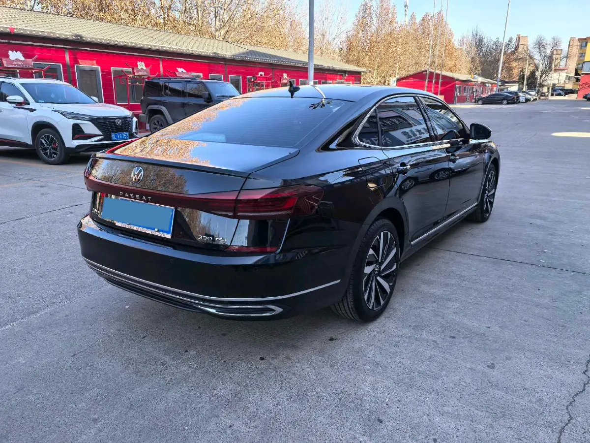 2023 Volkswagen Passat 2.0T 186HP L4 7DCT,autocango,china used car exporter,china ev exporter,chinese used car exporter,chinese used ev exporter