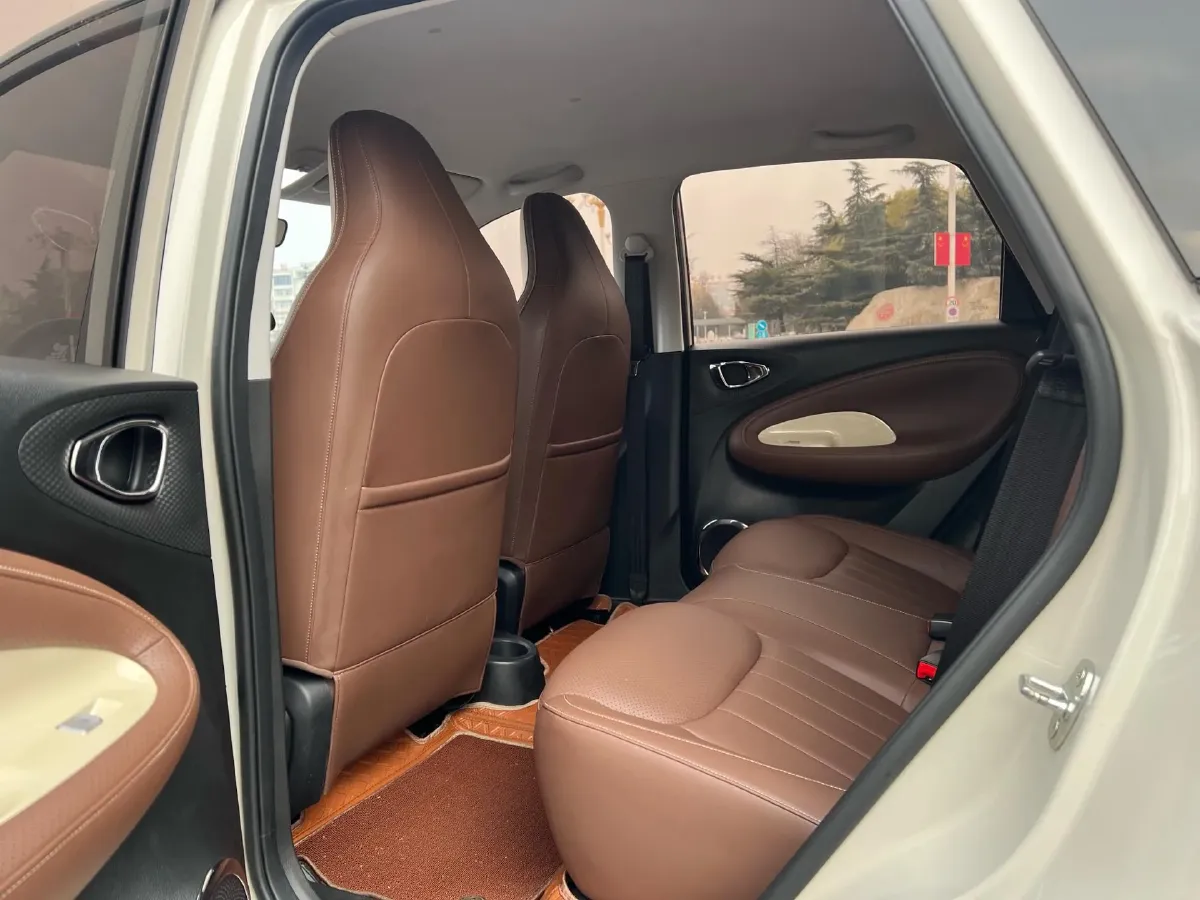 2023 WuLing BinGuo BEV 31.9KWH,autocango,china used car exporter,china ev exporter,chinese used car exporter,chinese used ev exporter