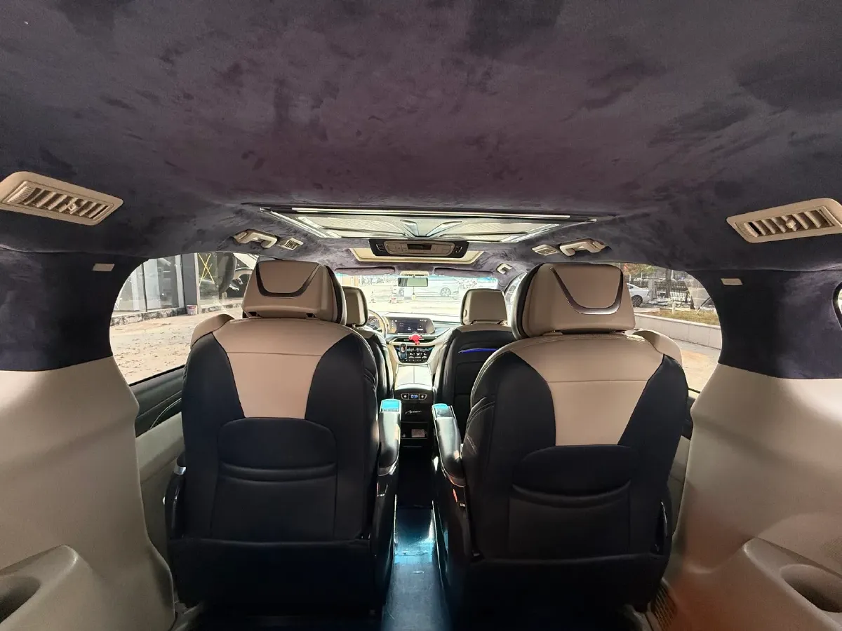 2021 Buick GL8 2.0T 237HP L4 9AT,autocango,china used car exporter,china ev exporter,chinese used car exporter,chinese used ev exporter