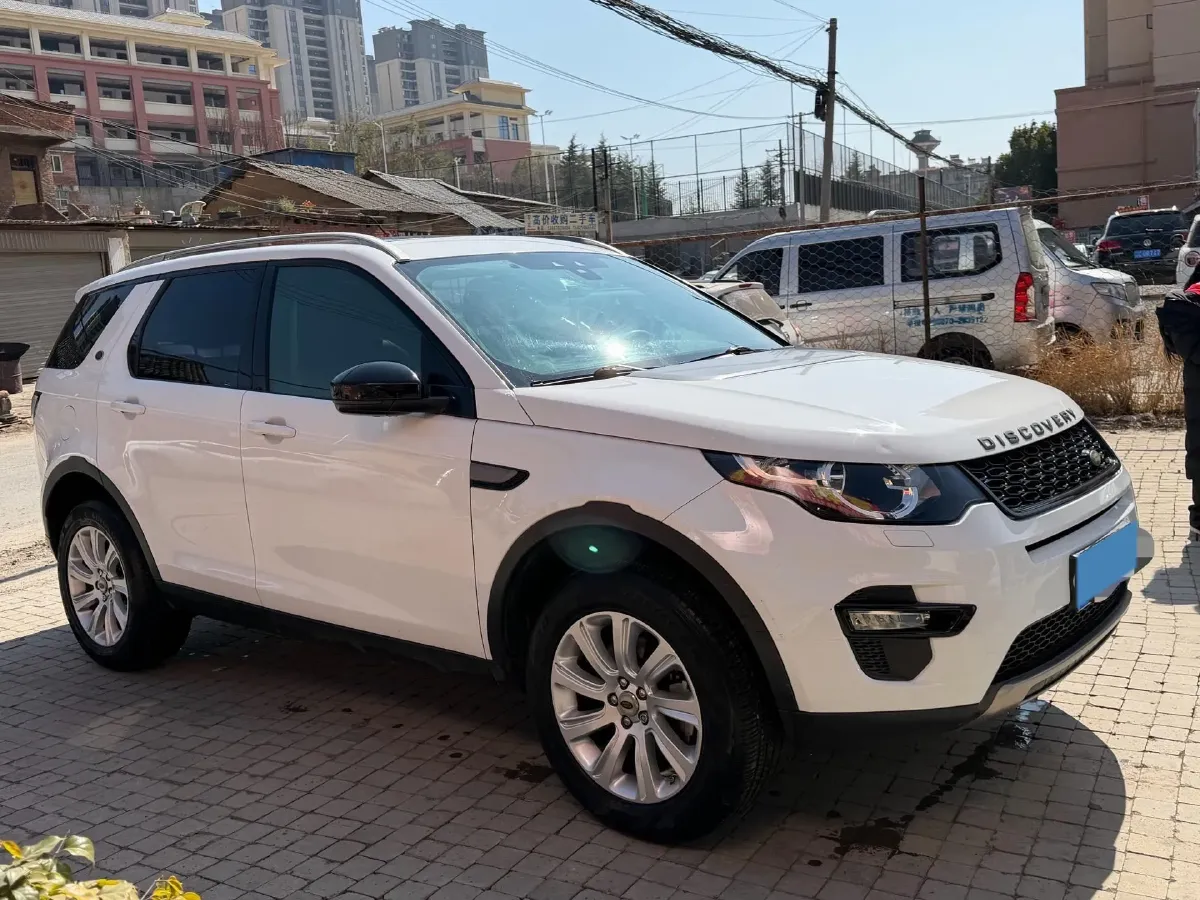 2017 Land Rover Discovery Sport 2.0T 241HP L4 9AT,autocango,china used car exporter,china ev exporter,chinese used car exporter,chinese used ev exporter