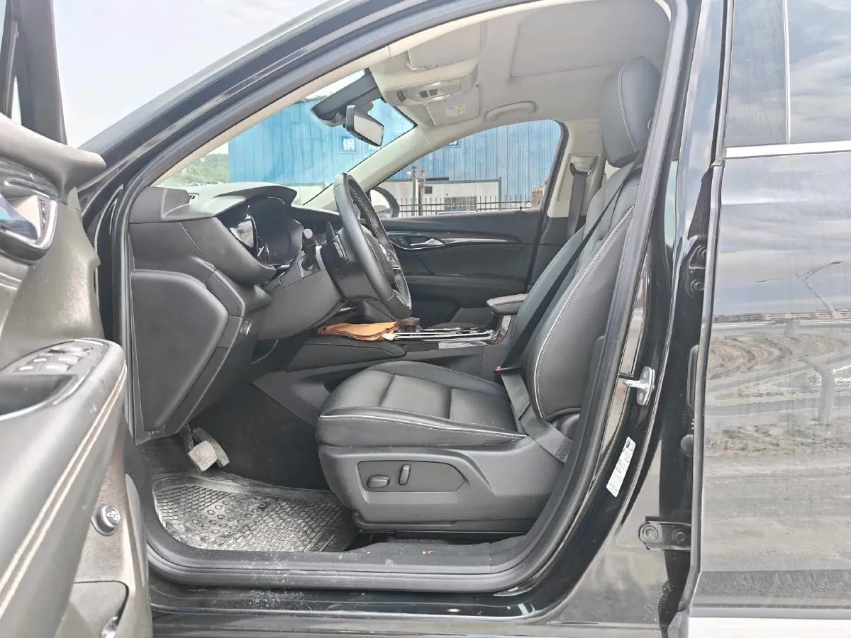 2022 Buick EnvisionPlus 2.0T 237HP L4 9AT,autocango,china used car exporter,china ev exporter,chinese used car exporter,chinese used ev exporter