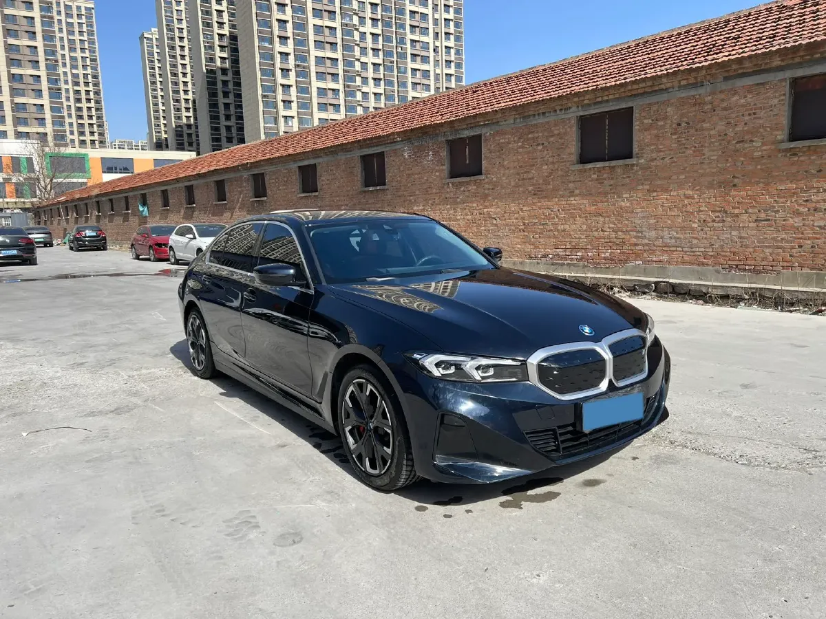 2024 BMW i3 BEV 70KWH,autocango,china used car exporter,china ev exporter,chinese used car exporter,chinese used ev exporter