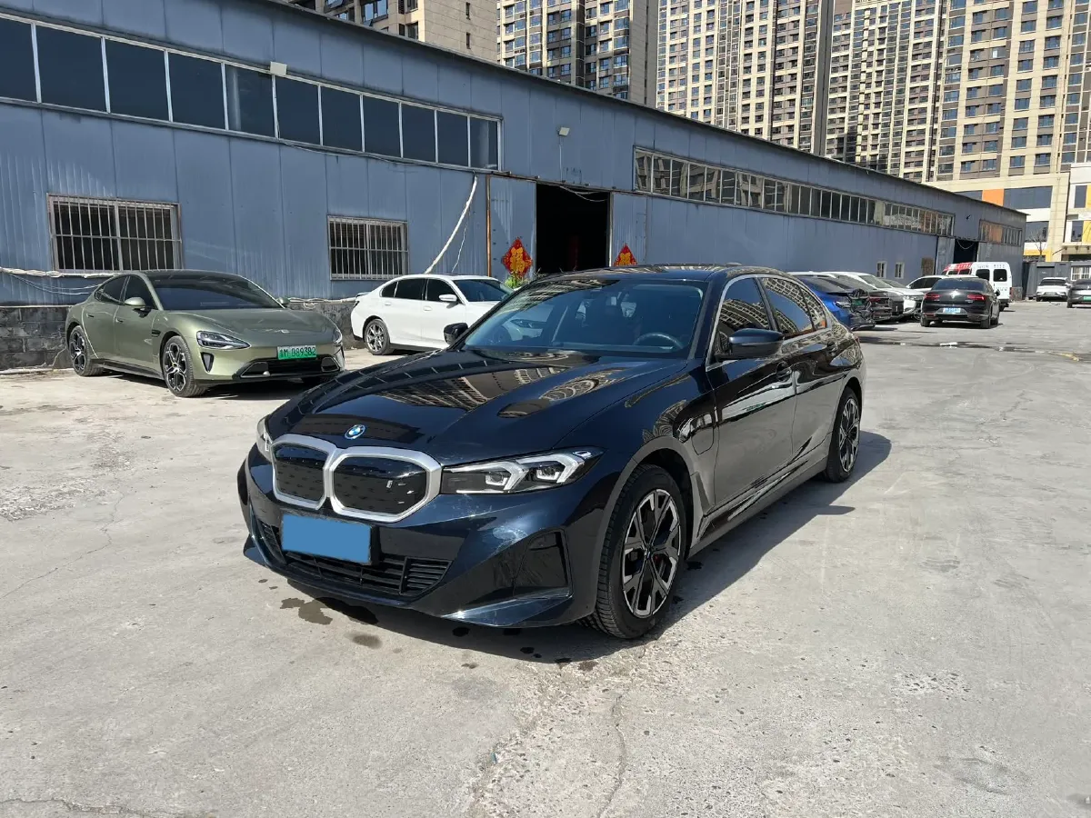 2024 BMW i3 BEV 70KWH,autocango,china used car exporter,china ev exporter,chinese used car exporter,chinese used ev exporter