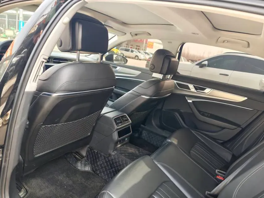 2022 Audi A6L 2.0T 224HP L4 7DCT,autocango,china used car exporter,china ev exporter,chinese used car exporter,chinese used ev exporter