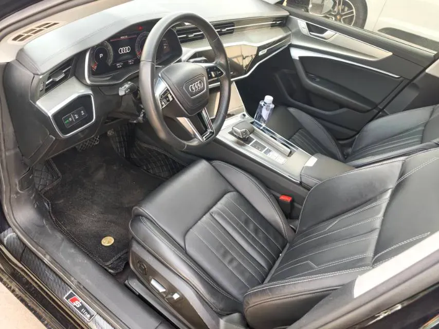 2022 Audi A6L 2.0T 224HP L4 7DCT,autocango,china used car exporter,china ev exporter,chinese used car exporter,chinese used ev exporter