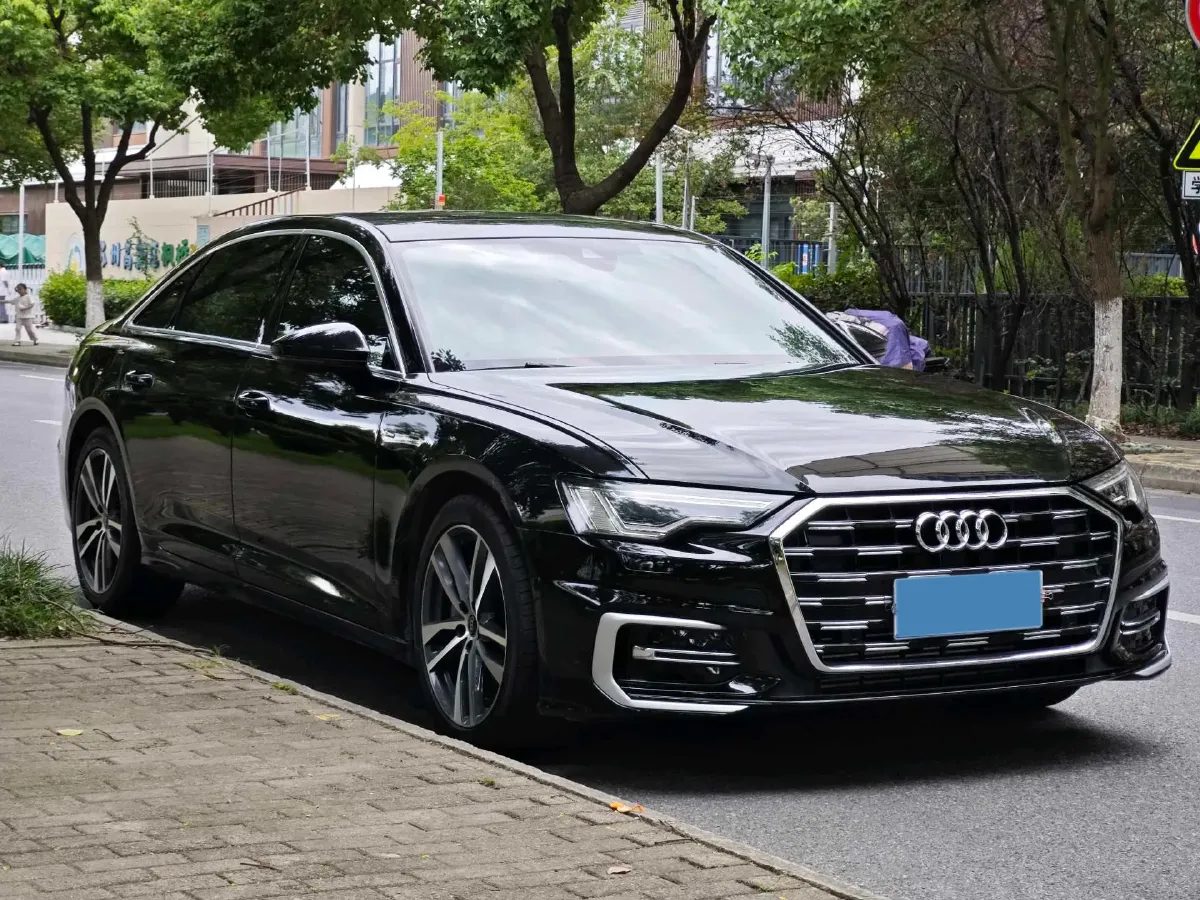 2023 Audi A6L 2.0T 190HP L4 7DCT,autocango,china used car exporter,china ev exporter,chinese used car exporter,chinese used ev exporter