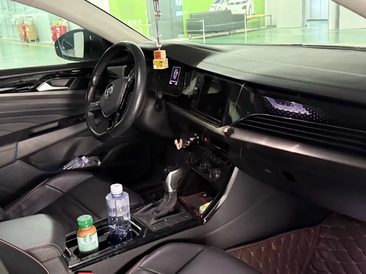 2019 Skoda Kodiak 2.0T 186HP L4 7DCT,autocango,china used car exporter,china ev exporter,chinese used car exporter,chinese used ev exporter