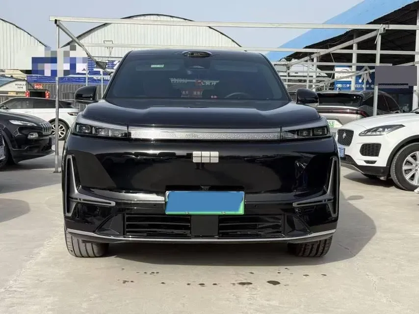 2025 Volkswagen Tiguan L 2.0T 220HP L4 7DCT,autocango,china used car exporter,china ev exporter,chinese used car exporter,chinese used ev exporter