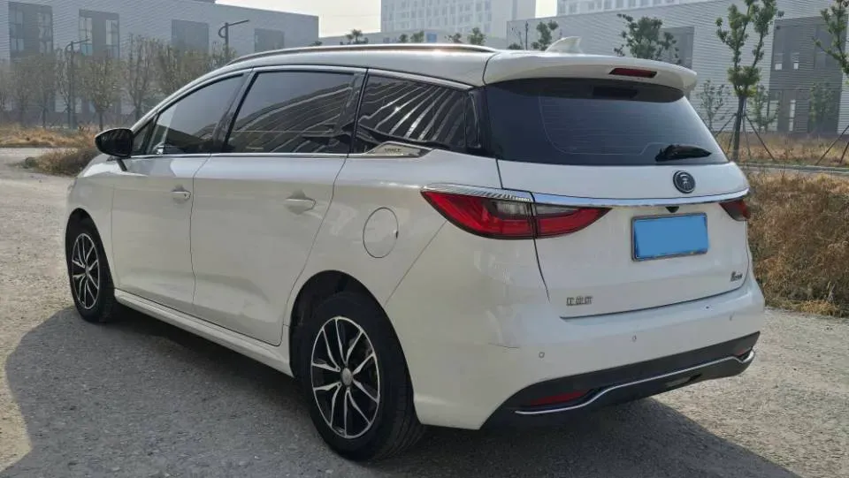 2017 BYD Song MAX 1.5T 154HP L4 6DCT,autocango,china used car exporter,china ev exporter,chinese used car exporter,chinese used ev exporter