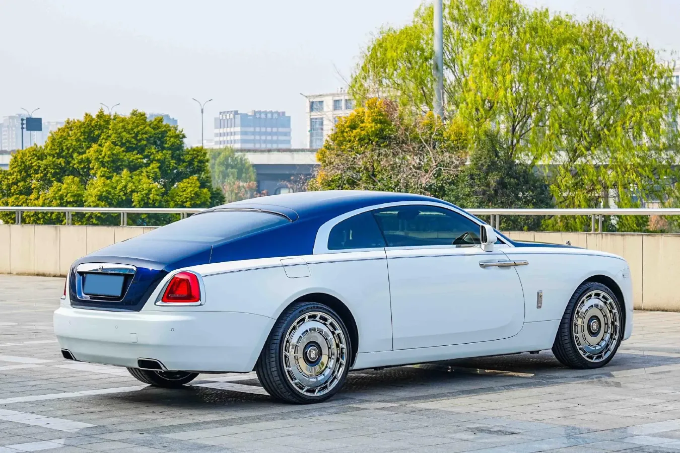 2017 Rolls-Royce Wraith 6.6T 632HP V12 8AT,autocango,china used car exporter,china ev exporter,chinese used car exporter,chinese used ev exporter