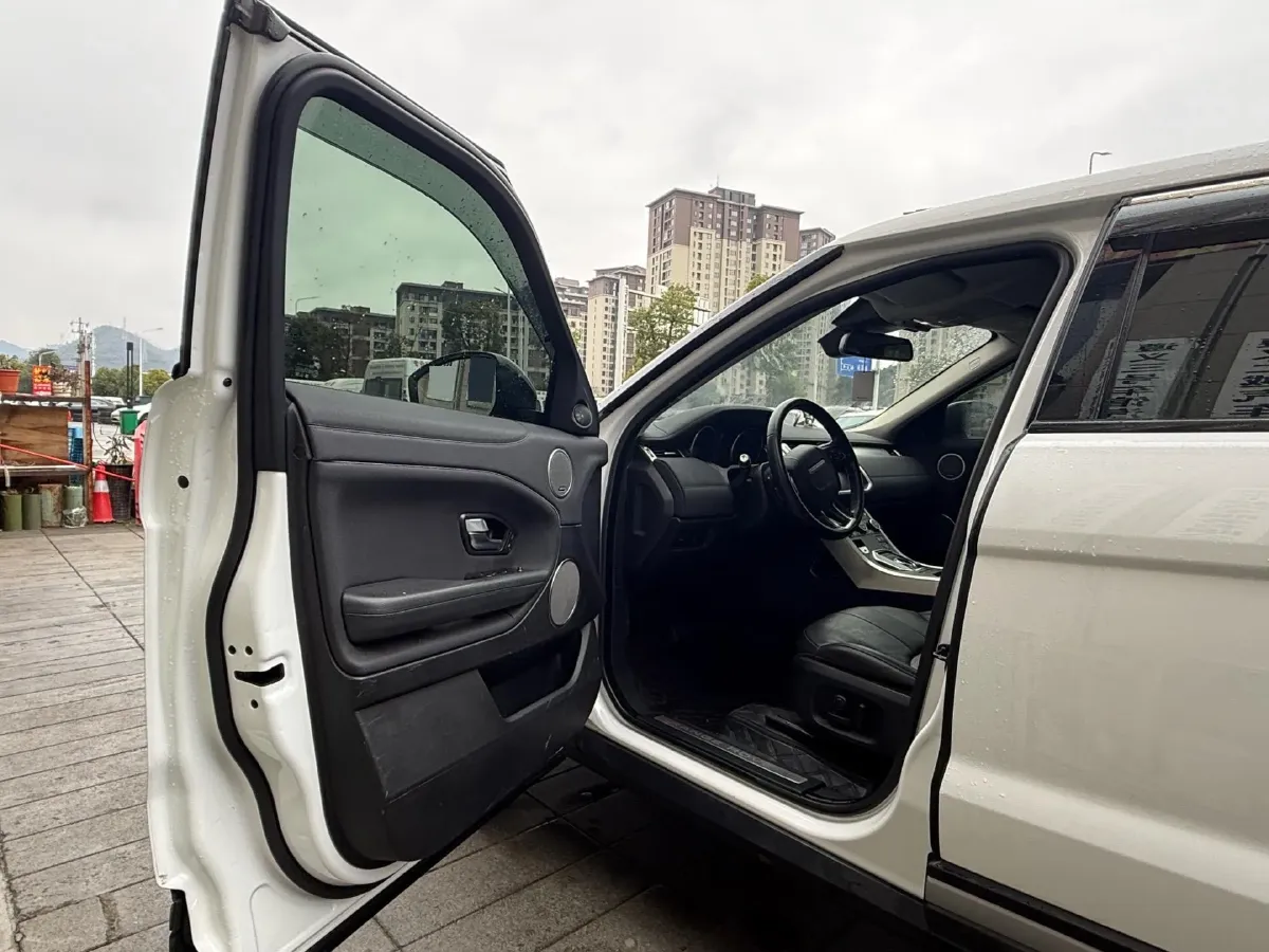 2018 Jaguar F-PACE 2.0T 250HP L4 8AT,autocango,china used car exporter,china ev exporter,chinese used car exporter,chinese used ev exporter