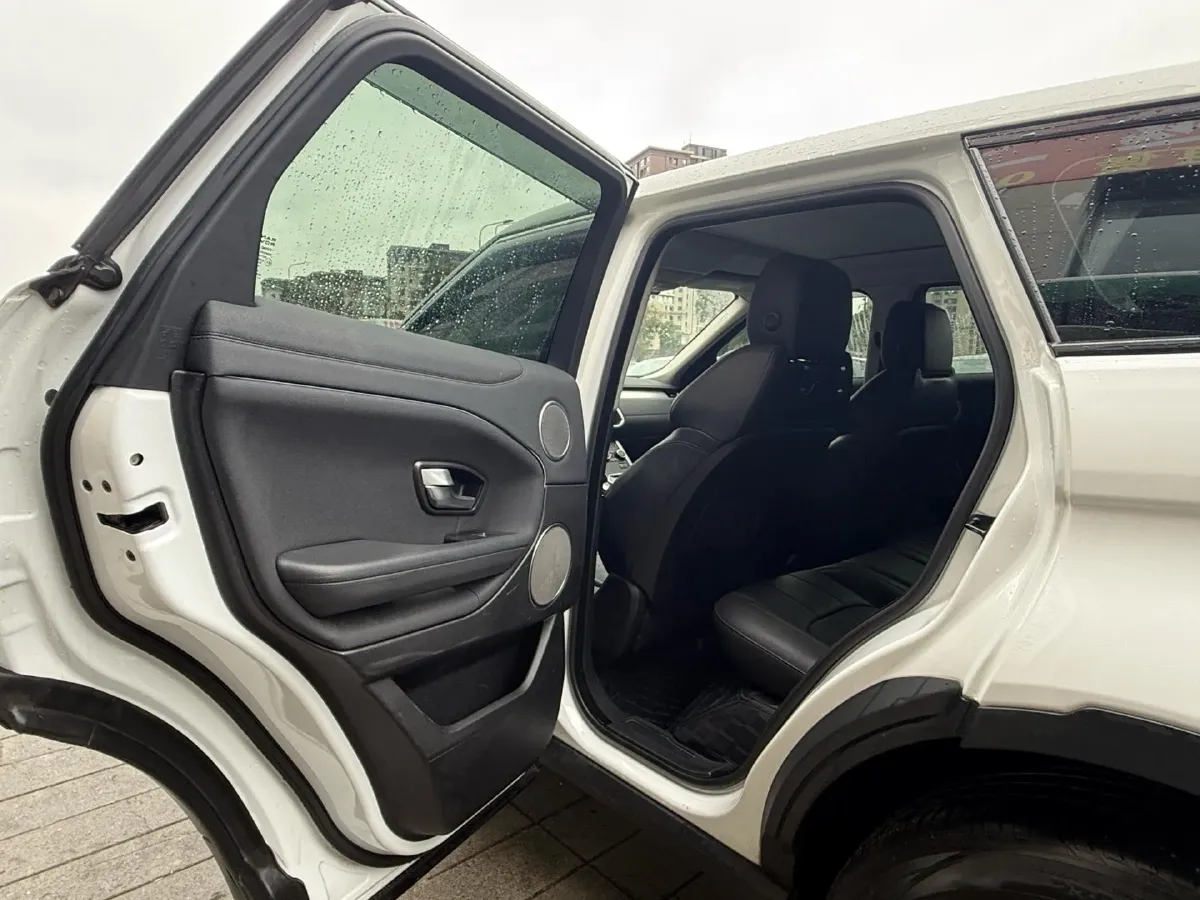 2018 Jaguar F-PACE 2.0T 250HP L4 8AT,autocango,china used car exporter,china ev exporter,chinese used car exporter,chinese used ev exporter