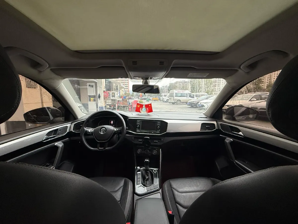 2019 Jeep Cherokee 2.0T 234HP L4 9AT,autocango,china used car exporter,china ev exporter,chinese used car exporter,chinese used ev exporter