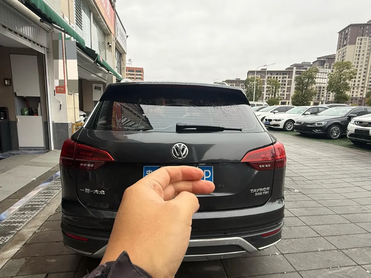 2019 Jeep Cherokee 2.0T 234HP L4 9AT,autocango,china used car exporter,china ev exporter,chinese used car exporter,chinese used ev exporter