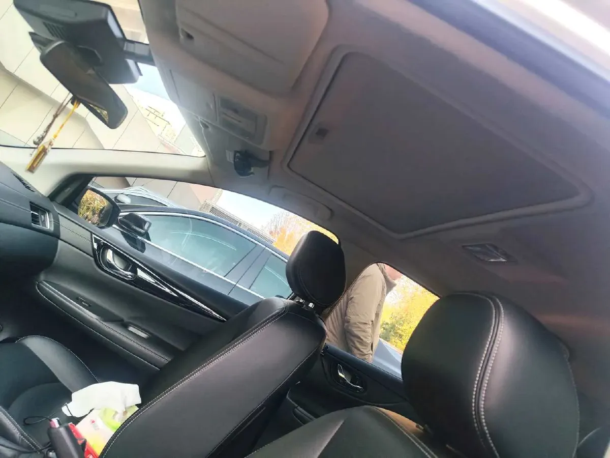 2021 Nissan Tiida 1.6L 122HP L4 CVT,autocango,china used car exporter,china ev exporter,chinese used car exporter,chinese used ev exporter