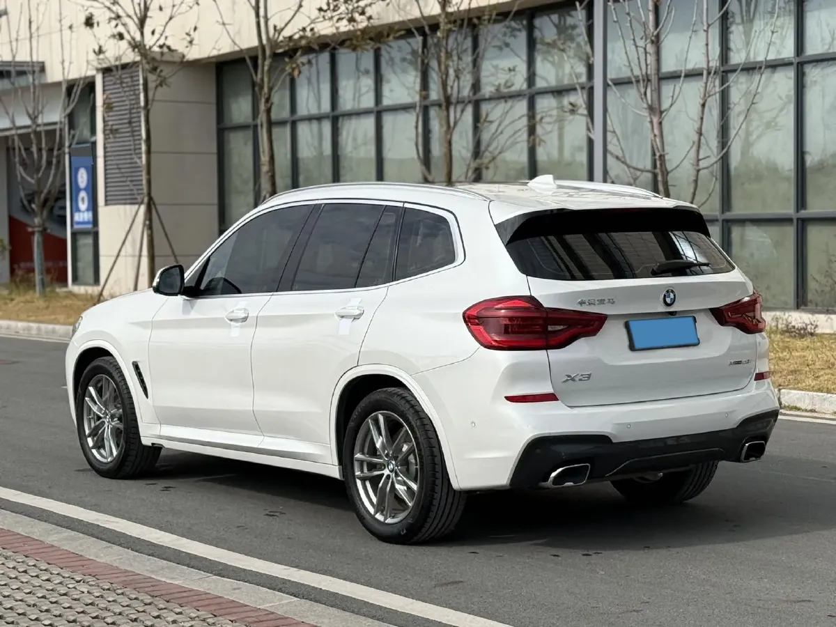 2021 BMW X3 2.0T 224HP L4 8AT,autocango,china used car exporter,china ev exporter,chinese used car exporter,chinese used ev exporter