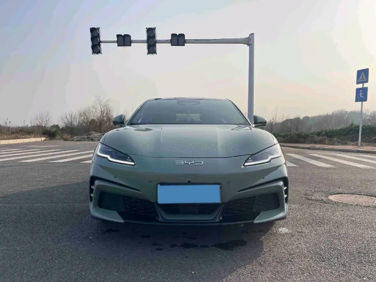 2025 BYD Seal06GT BEV 72.96KWH,autocango,china used car exporter,china ev exporter,chinese used car exporter,chinese used ev exporter