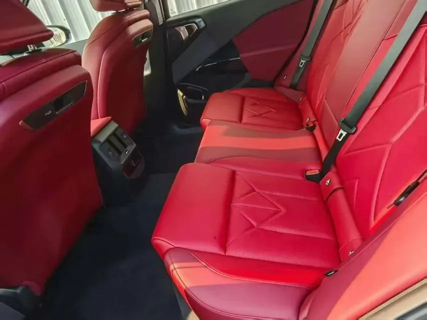 2025 BMW X3 2.0T 258HP L4 8AT,autocango,china used car exporter,china ev exporter,chinese used car exporter,chinese used ev exporter