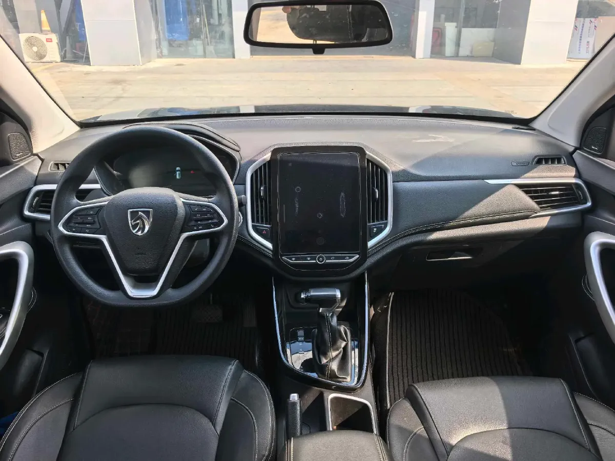 2021 BaoJun 530 1.5T 147HP L4 CVT,autocango,china used car exporter,china ev exporter,chinese used car exporter,chinese used ev exporter