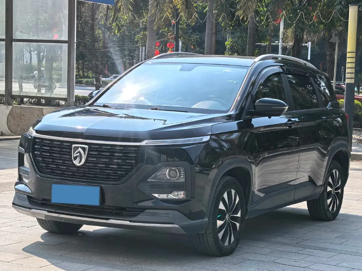 2021 BaoJun 530 1.5T 147HP L4 CVT,autocango,china used car exporter,china ev exporter,chinese used car exporter,chinese used ev exporter