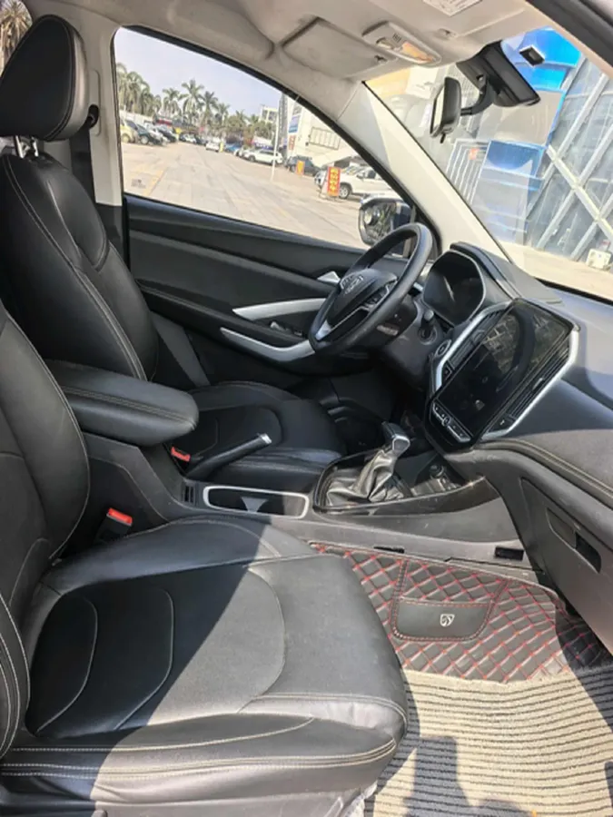 2021 BaoJun 530 1.5T 147HP L4 CVT,autocango,china used car exporter,china ev exporter,chinese used car exporter,chinese used ev exporter