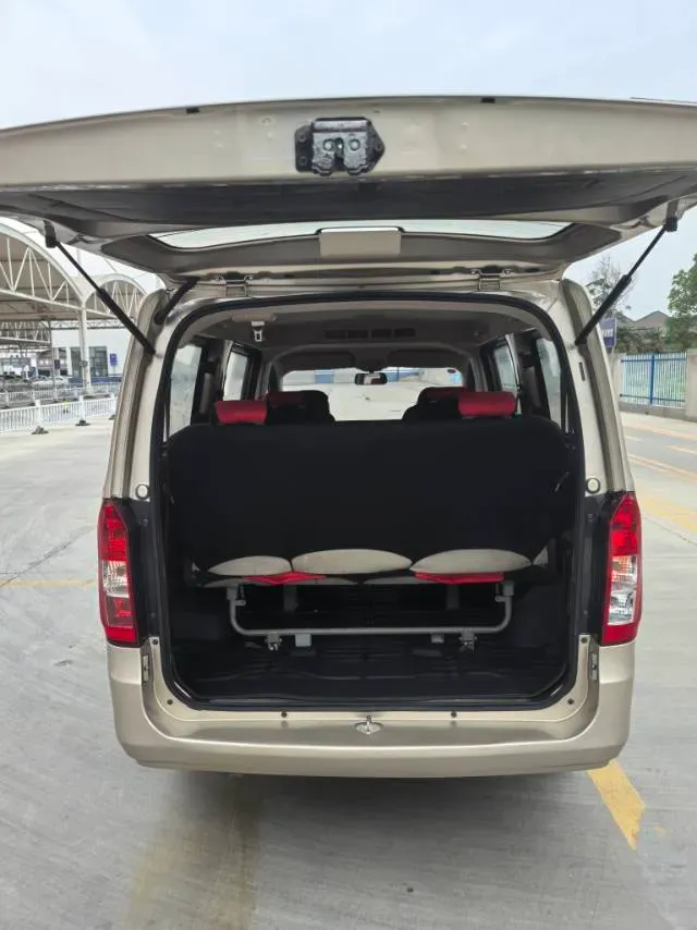 2016 WuLing RongGuang V 1.5L 112HP L4 5MT,autocango,china used car exporter,china ev exporter,chinese used car exporter,chinese used ev exporter