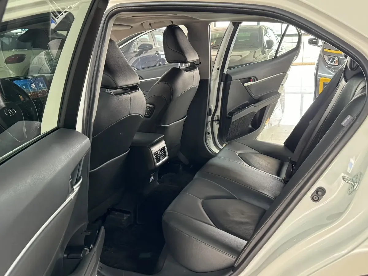 2023 Toyota Camry 2.0L 177HP L4 CVT,autocango,china used car exporter,china ev exporter,chinese used car exporter,chinese used ev exporter