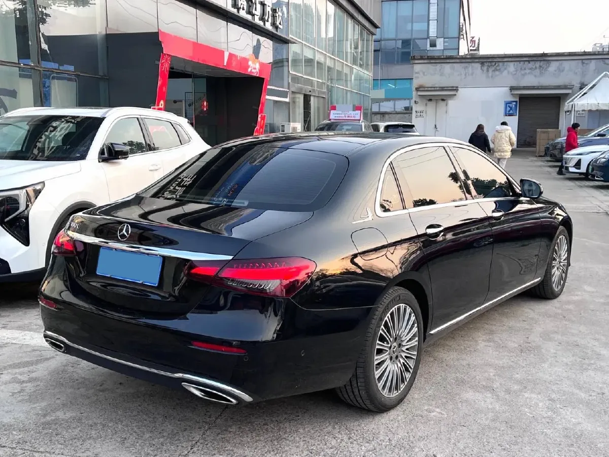 2022 Mercedes-Benz E Class 2.0T 258HP L4 9AT,autocango,china used car exporter,china ev exporter,chinese used car exporter,chinese used ev exporter