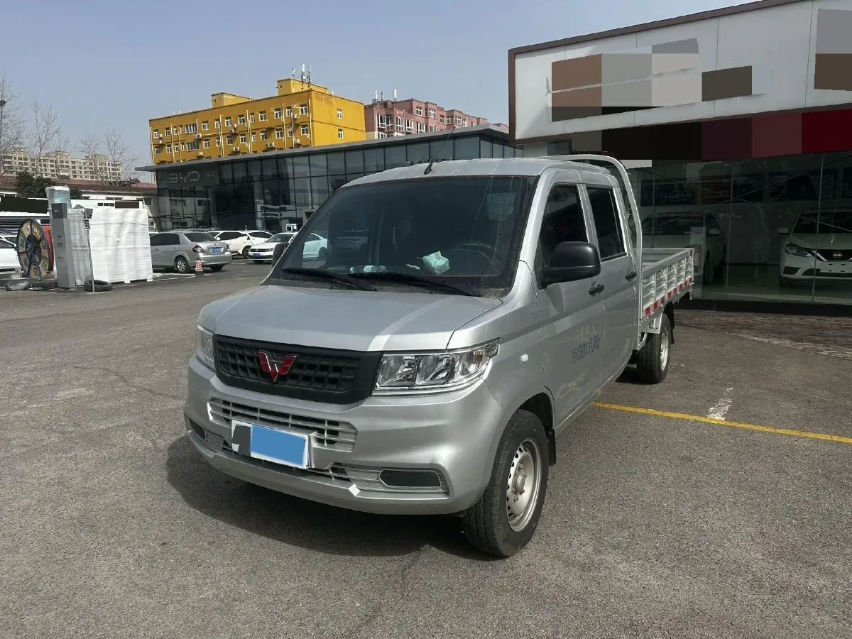 2023 WuLing RongGuang New Truck 1.5L 102HP L4 5MT,autocango,china used car exporter,china ev exporter,chinese used car exporter,chinese used ev exporter