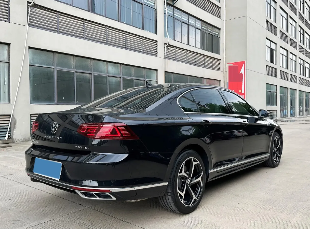 2023 Volkswagen Magotan 2.0T 186HP L4 7DCT,autocango,china used car exporter,china ev exporter,chinese used car exporter,chinese used ev exporter