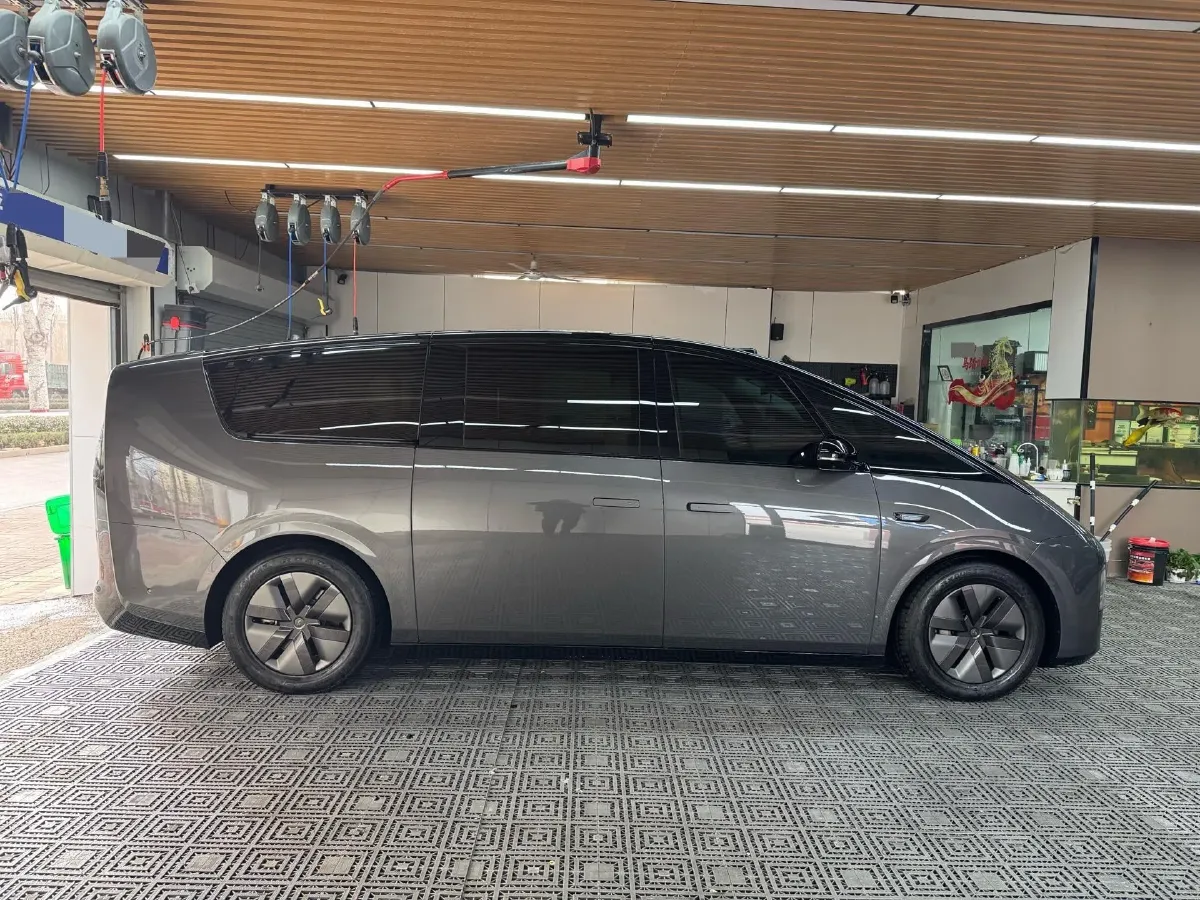 2024 Li MEGA BEV 102.7KWH,autocango,china used car exporter,china ev exporter,chinese used car exporter,chinese used ev exporter