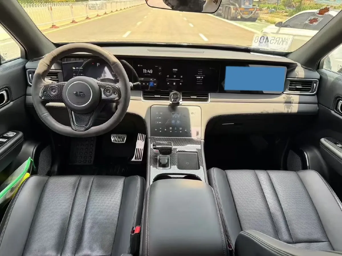 2020 Li ONE Range Extended 131HP REEV 40.5KWH,autocango,china used car exporter,china ev exporter,chinese used car exporter,chinese used ev exporter