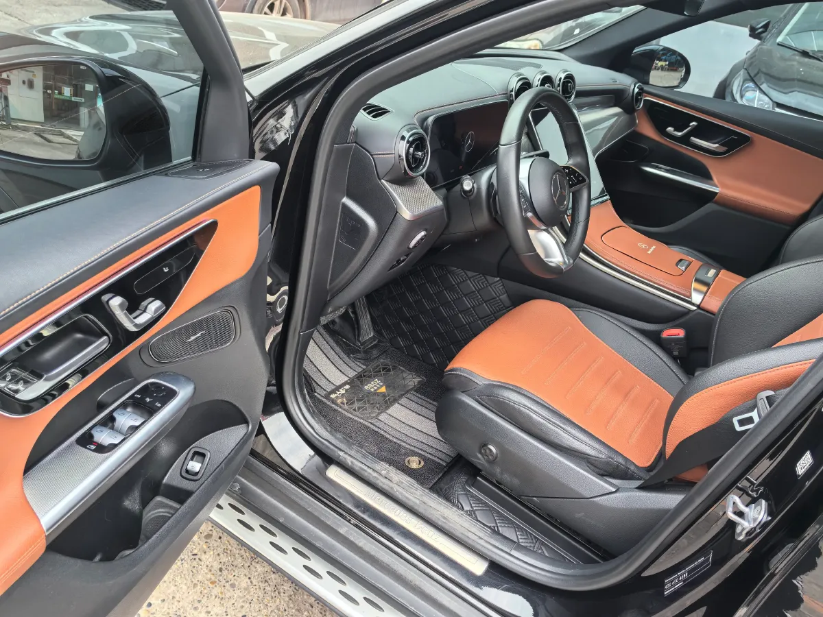 2023 Mercedes-Benz GLC Class 2.0T 204HP L4 9AT,autocango,china used car exporter,china ev exporter,chinese used car exporter,chinese used ev exporter