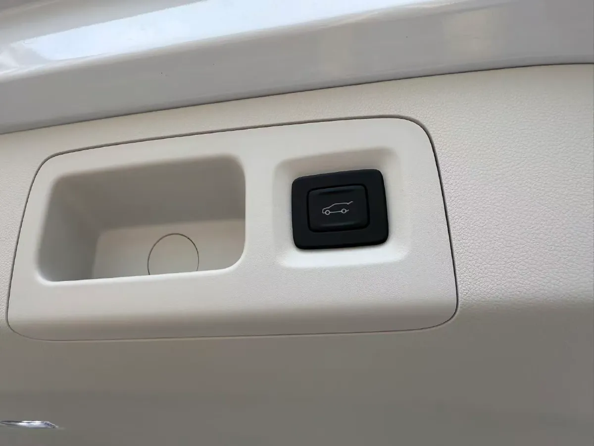 2024 Buick GL8 1.5T 180HP L4 2DHT PHEV 24.4KWH,autocango,china used car exporter,china ev exporter,chinese used car exporter,chinese used ev exporter