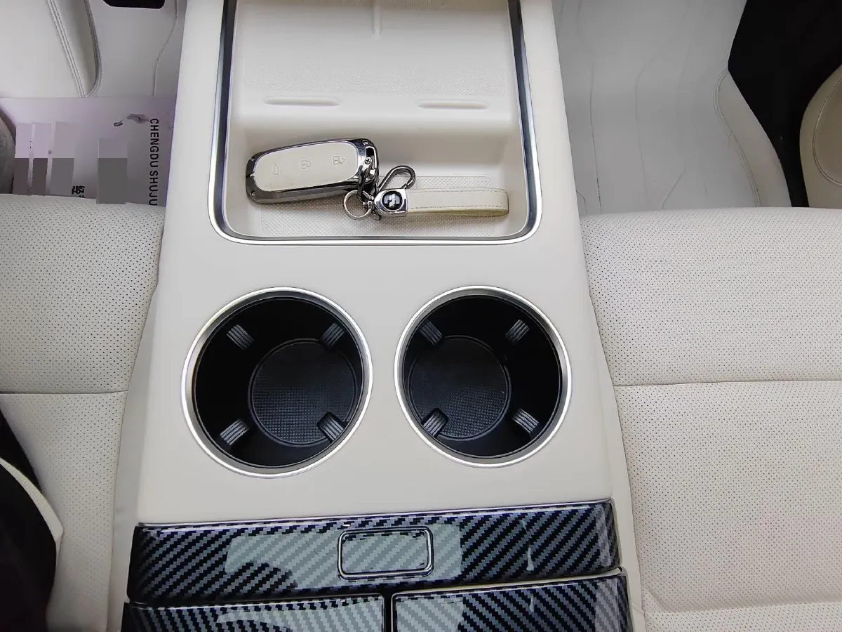 2022 Li L9 Range Extended 154HP REEV 42.6KWH,autocango,china used car exporter,china ev exporter,chinese used car exporter,chinese used ev exporter