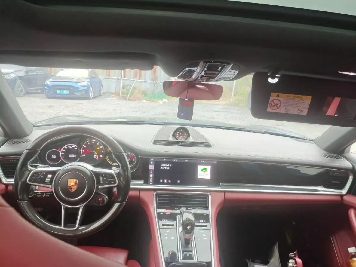 2017 BMW X6 3.0T 306HP L6 8AT,autocango,china used car exporter,china ev exporter,chinese used car exporter,chinese used ev exporter